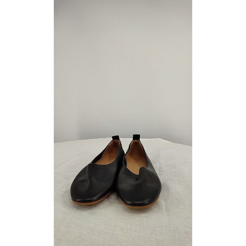 Quince Black Pointed-Toe Leather Flat with Tan Sole Pull Tab - Picture 2 of 4